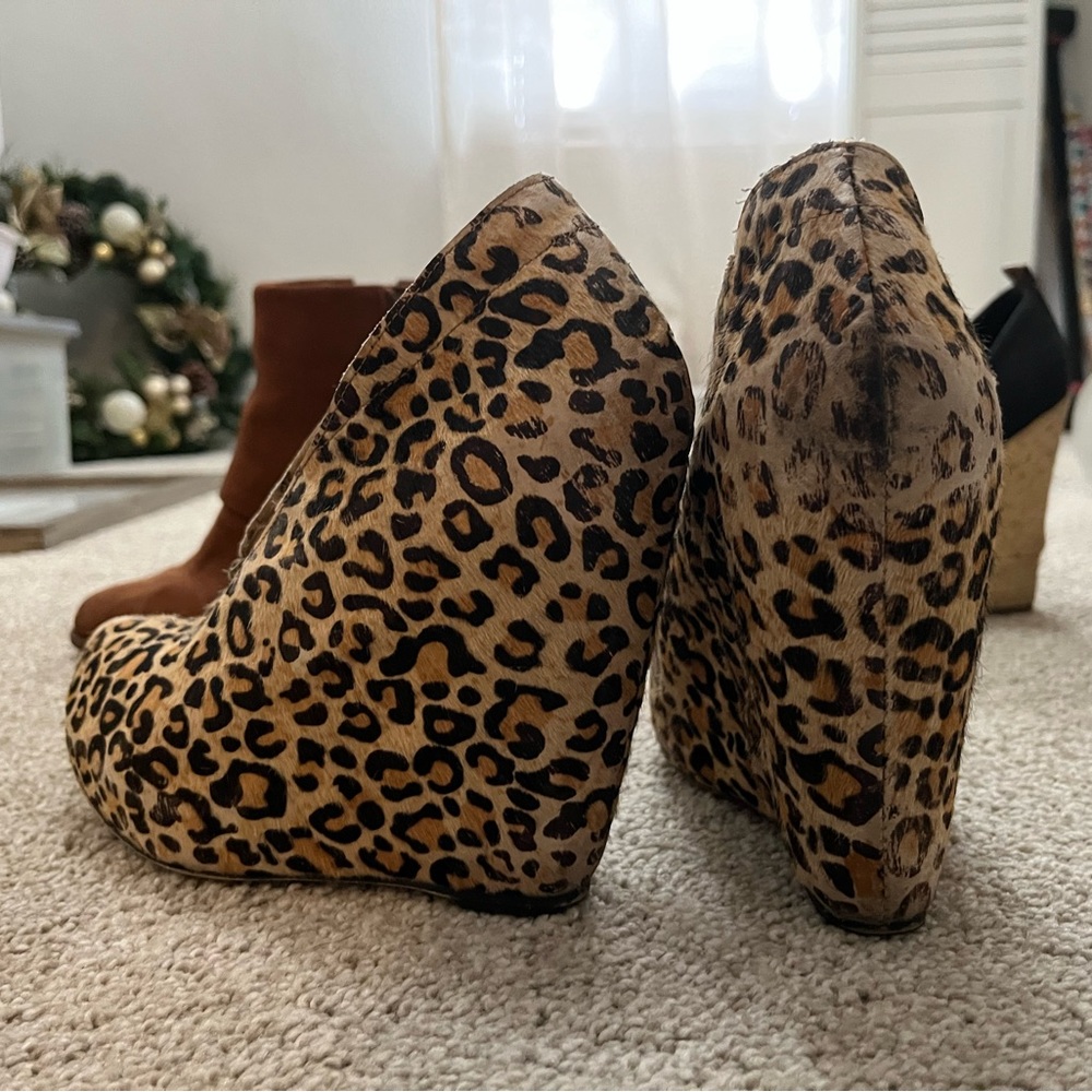 Leopard print heels